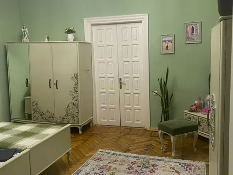 собственный дом в городе Кутаиси.