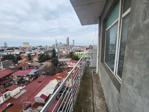 Продается квартира в старом Батуми.