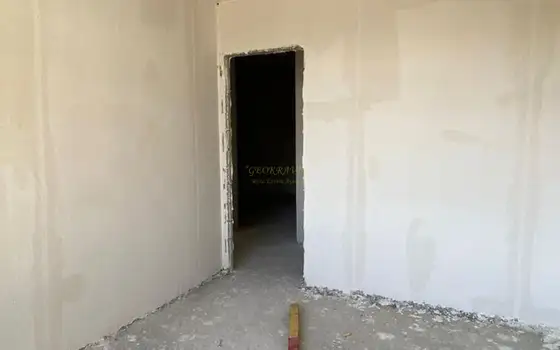 Продается четырехкомнатная квартир у моря.