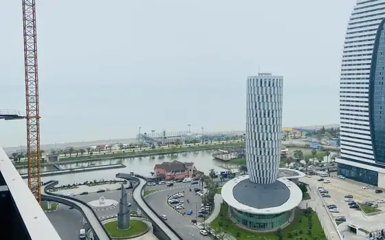 Продается двухкомнатная квартира с видом на море.