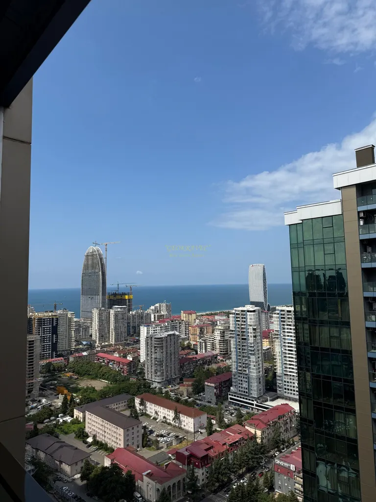 Срочно продается квартира с видом на море.