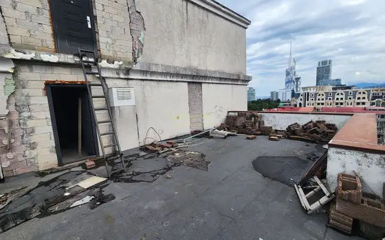 Продается квартира в центре города.
