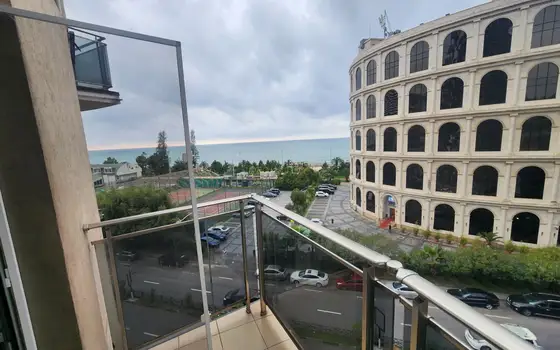 Продается двухкомнатная квартира с видом на море. - სურათი 1