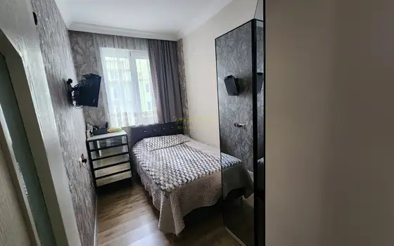 Продается трехкомнатная квартира.