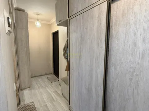 Двухкомнатная квартира с ремонтом.