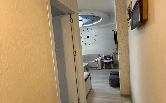 Двухкомнатная квартира с ремонтом.