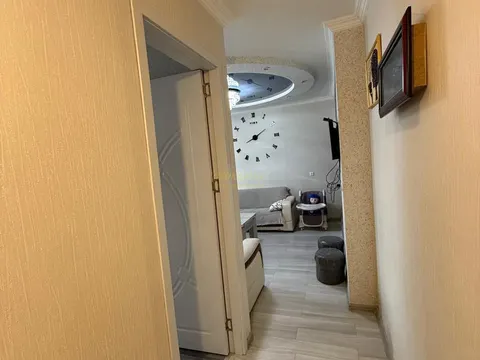 Двухкомнатная квартира с ремонтом.