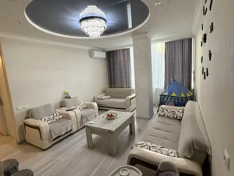 Двухкомнатная квартира с ремонтом.