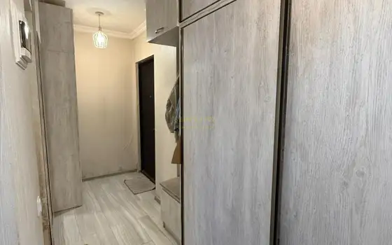 Двухкомнатная квартира с ремонтом.