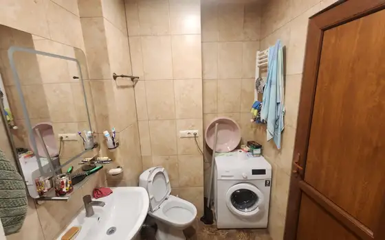 3-Room Apartment with Premium Renovation on Selim Khimshiashvili Street, photo 5