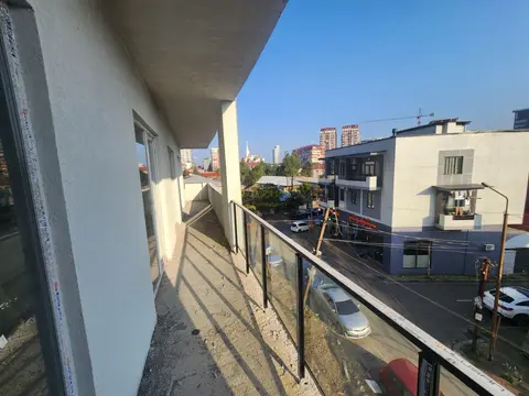 Продается квартира центральной частию.
