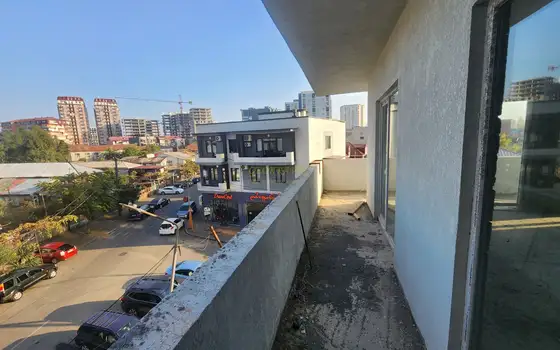 Продается квартира центральной частию.