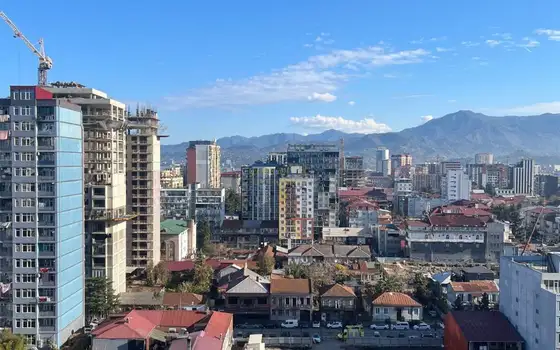 Продается квартира в центре города.