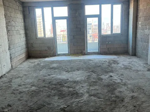Продается квартира в центре города.