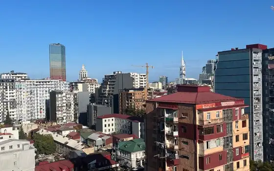 Продается квартира в центре города.