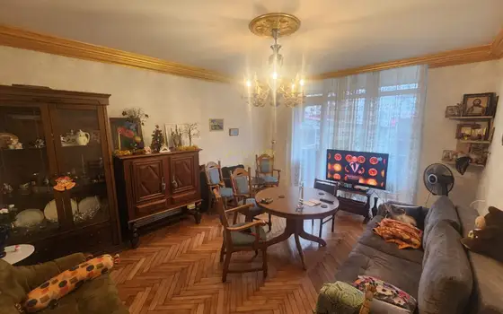 Трехкомнатная квартира в городе Батуми. - სურათი 1