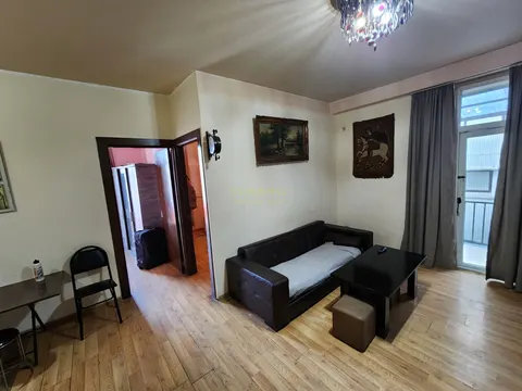 Продается трёхкомнатная квартира в центре города. - изображение 1