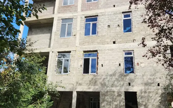 Продается пять этажный дом в Чакви. - სურათი 1