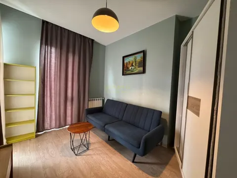 Трехкомнатная квартира в центре Батуми.