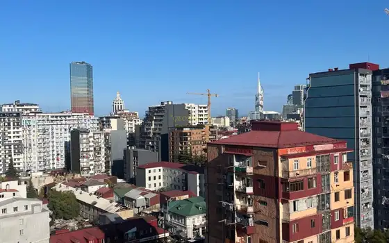 Продается квартира в центре города.