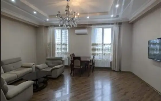 Spacious 101 sq.m Apartment with Premium Renovation in Batumi, photo 7