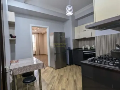 Продается трехкомнатная квартира у моря.