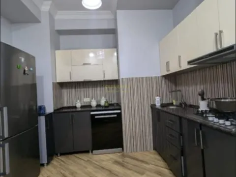 Продается трехкомнатная квартира у моря.