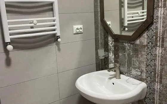 Two-Room Apartment Near the Sea on Pirosmani Street, photo 5