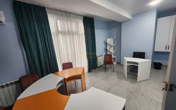 Продается коммерческое помещение в городе Батуми.