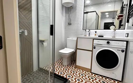 Designer 2-Room Apartment in Old Batumi, photo 2