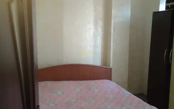 Трехкомнатная квартира в Махинджаури.