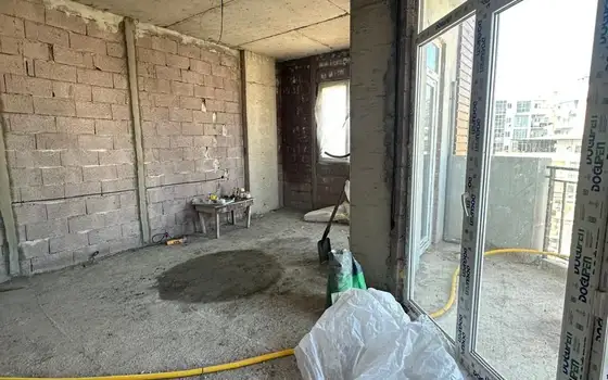 43 m² Black Frame Apartment on Bagrationi Street, photo 5