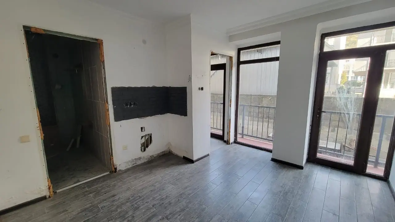2-Room Apartment, 35.3 sq.m in Mgzavrebi Complex, photo 1