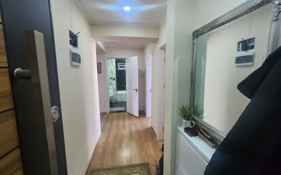 4-Room Apartment by the Sea with Sea and Mountain Views, photo 5