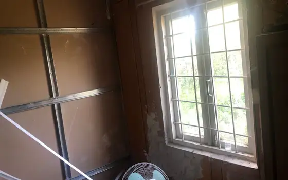 Продается частный дом в тихом районе с красивым видом на горы, в Кобулетском муниципалитете.