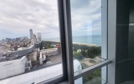 2-комнатная квартира в Batumi Tower с видом на море - სურათი 1