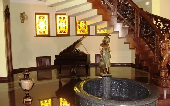 Baroque-style mansion in the center of Batumi, photo 5