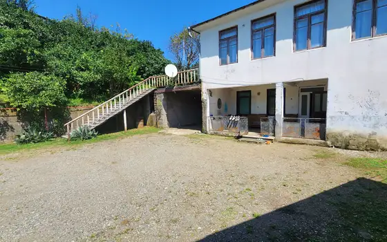 Spacious House with Large Land Plot in Gorgadzeebi, photo 2