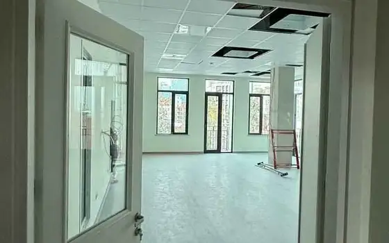 4-Storey Medical Building with Terrace, photo 4