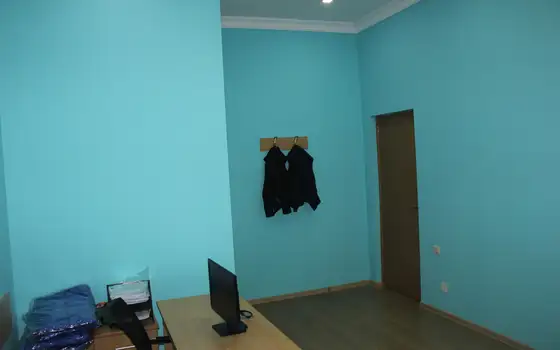 Коммерческое здание в центре Батуми, фото 9