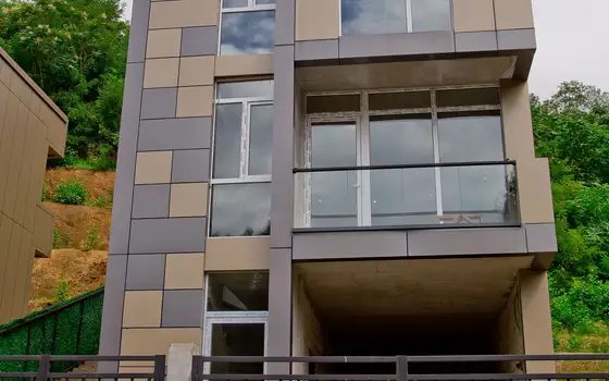 New Three-Storey Villa in Ortabatumi - image 1