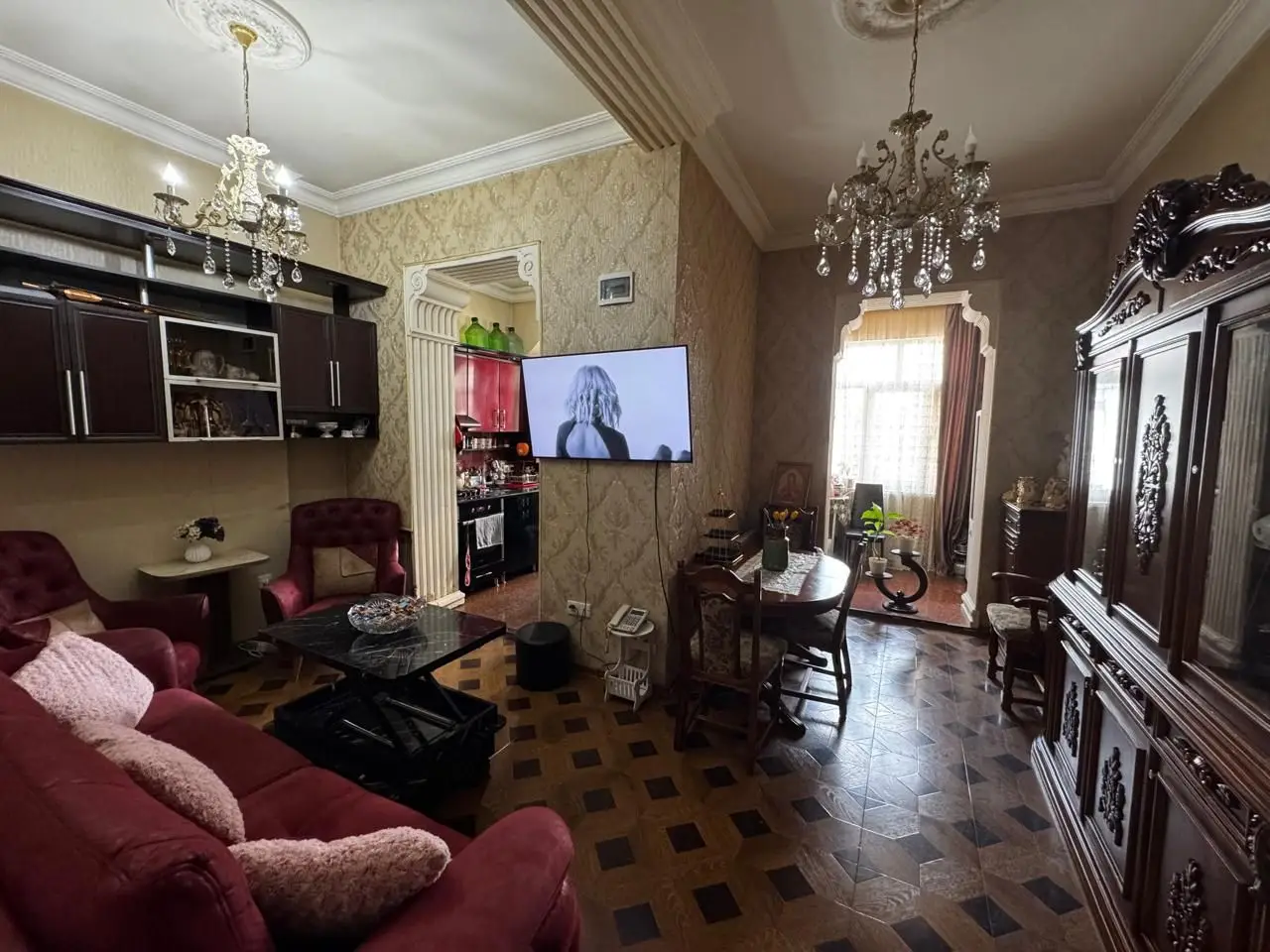 3-комнатная квартира в историческом центре Батуми, 300 м от моря, фото 1