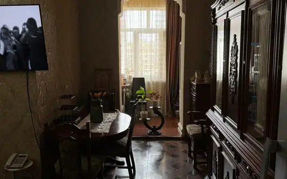 3-комнатная квартира в историческом центре Батуми, 300 м от моря, фото 5