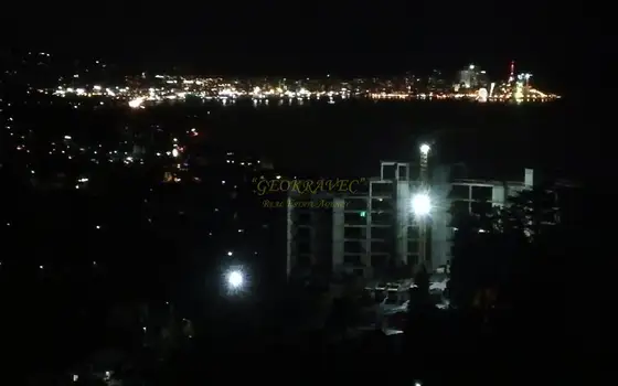 Земельный участок с видом на море в тихом районе.