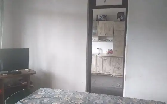 Продается частный дом в тихом районе в Чакви.