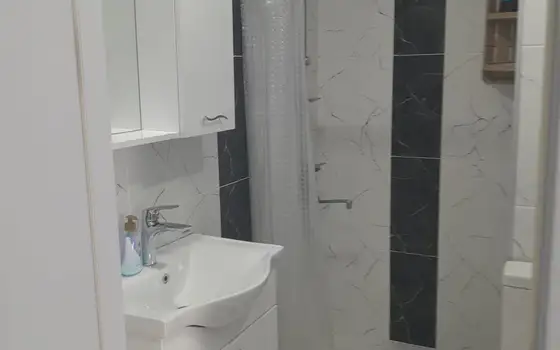 Студия с ремонтом и балконом в старом Батуми, фото 6