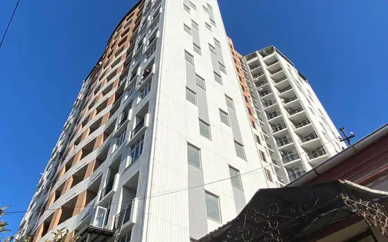 Студия с ремонтом и балконом в старом Батуми, фото 9