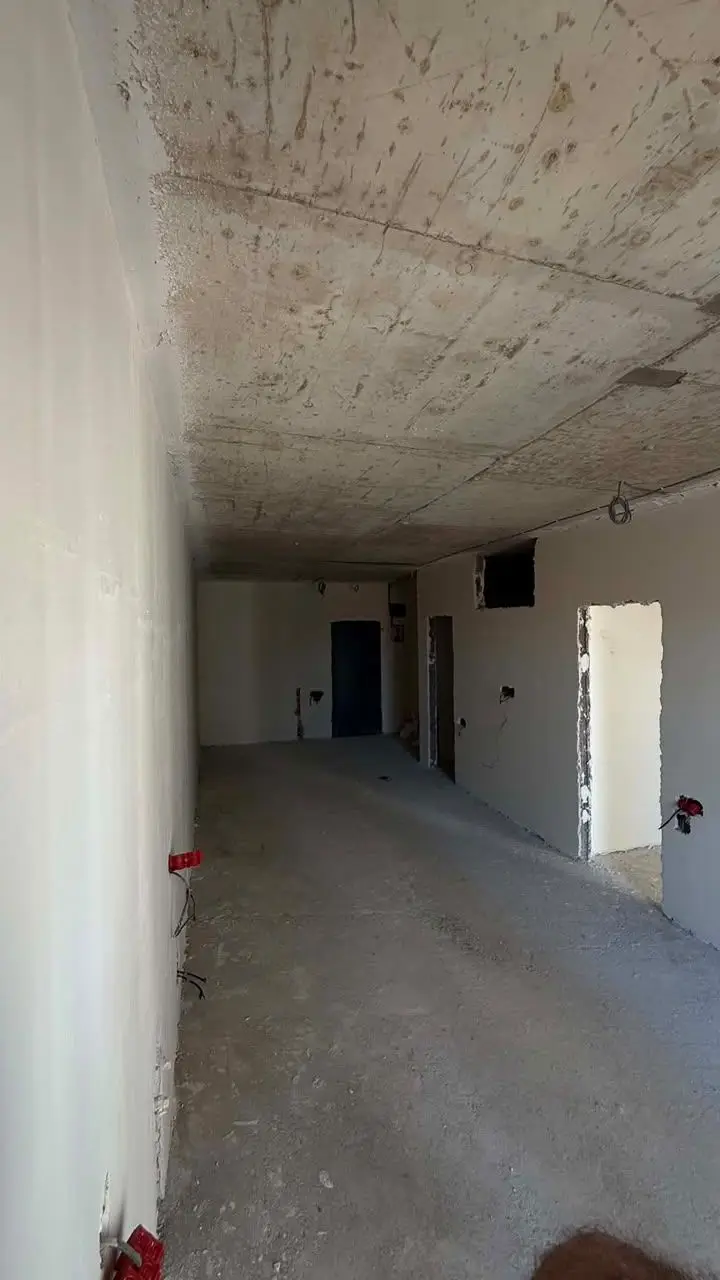 3-ოთახიანი ბინა თეთრი კარკასით ბესიკის ქუჩაზე, ფოტო 1