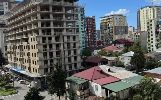 პრემიუმ 2+1 ბინა ბათუმის ცენტრში, ფოტო 4