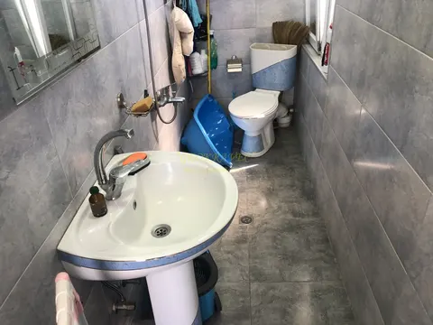 Продается пяти этажный корпус с ремонтом и мебелью в городе Батуми.